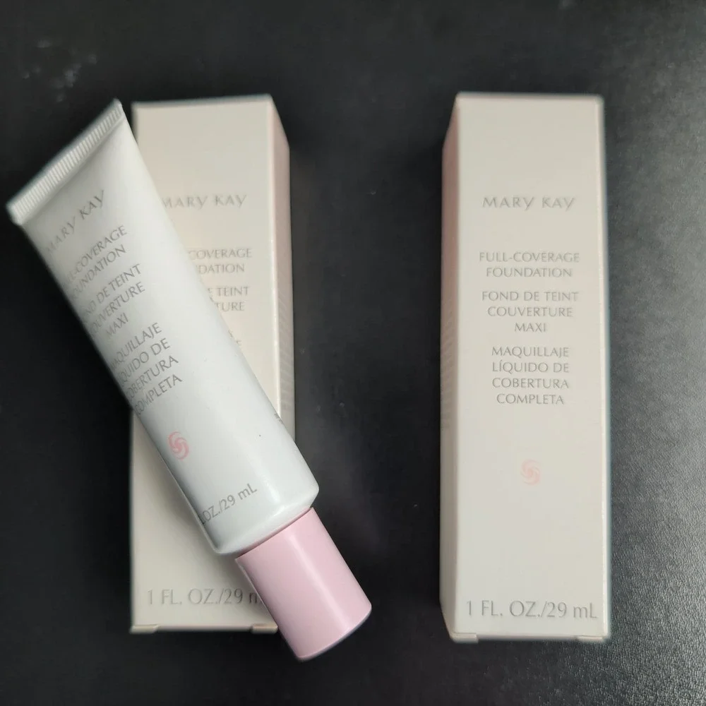 Mary Kay Full Coverage Foundation Beige 300 Normal to Dry Skin 1 fl oz Lot of 2